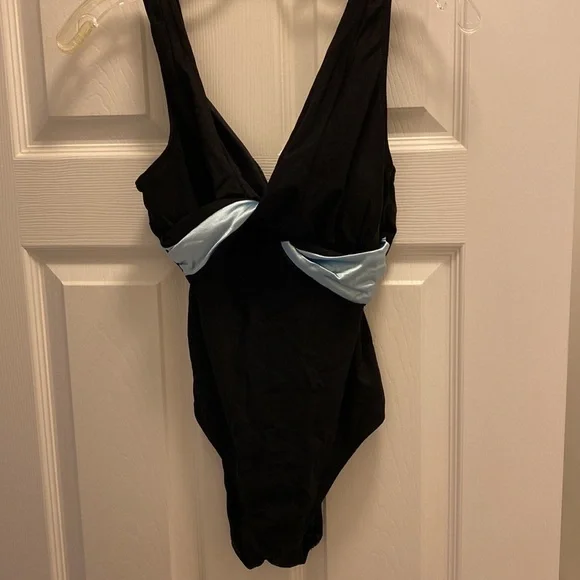 Longitude 1 piece swimsuit with built in soft bra. - Picture 3 of 6